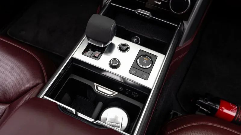 2022 Land Rover Range Rover in Dubai