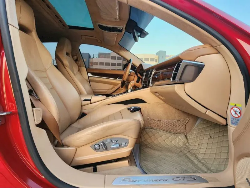 2013 Porsche Panamera in Dubai