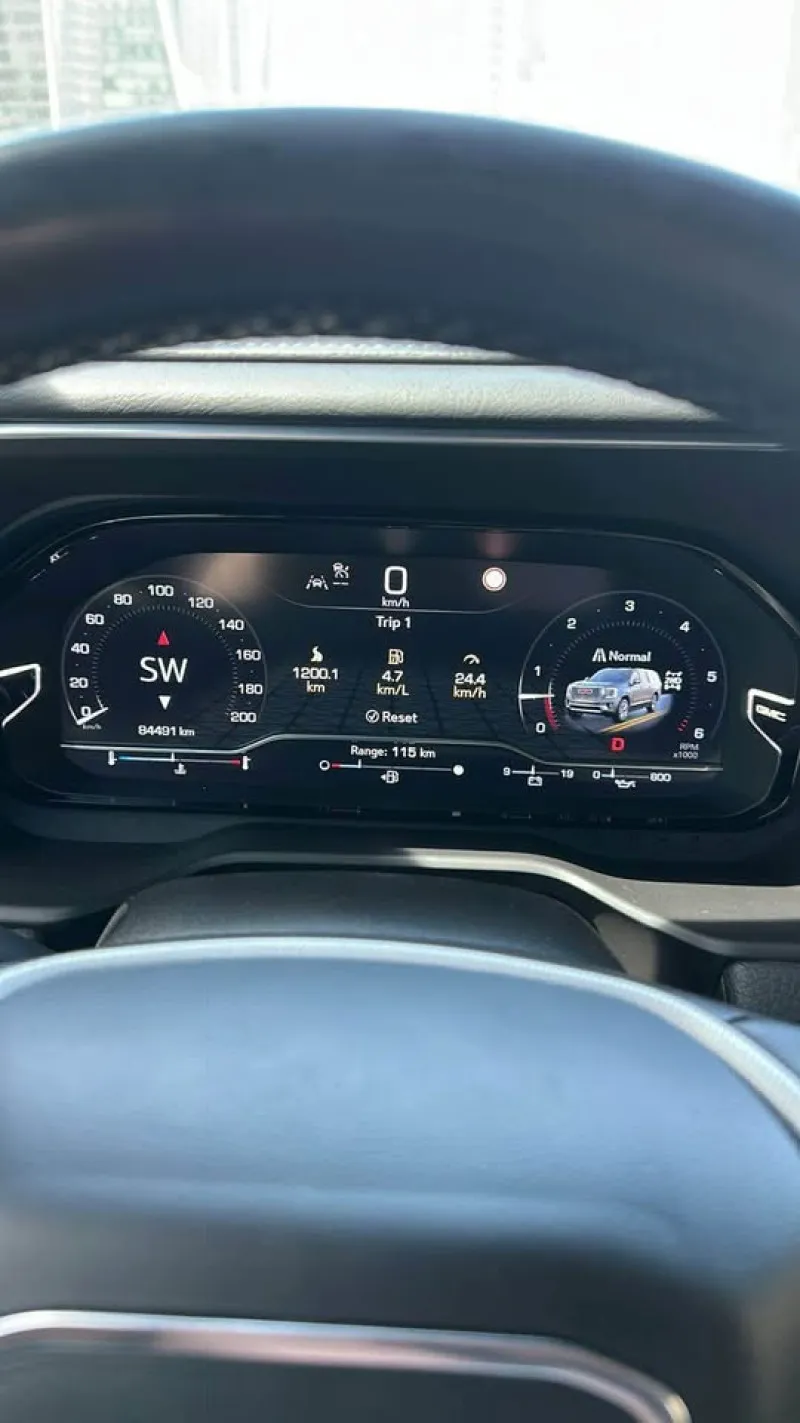 2022 GMC Yukon in Dubai