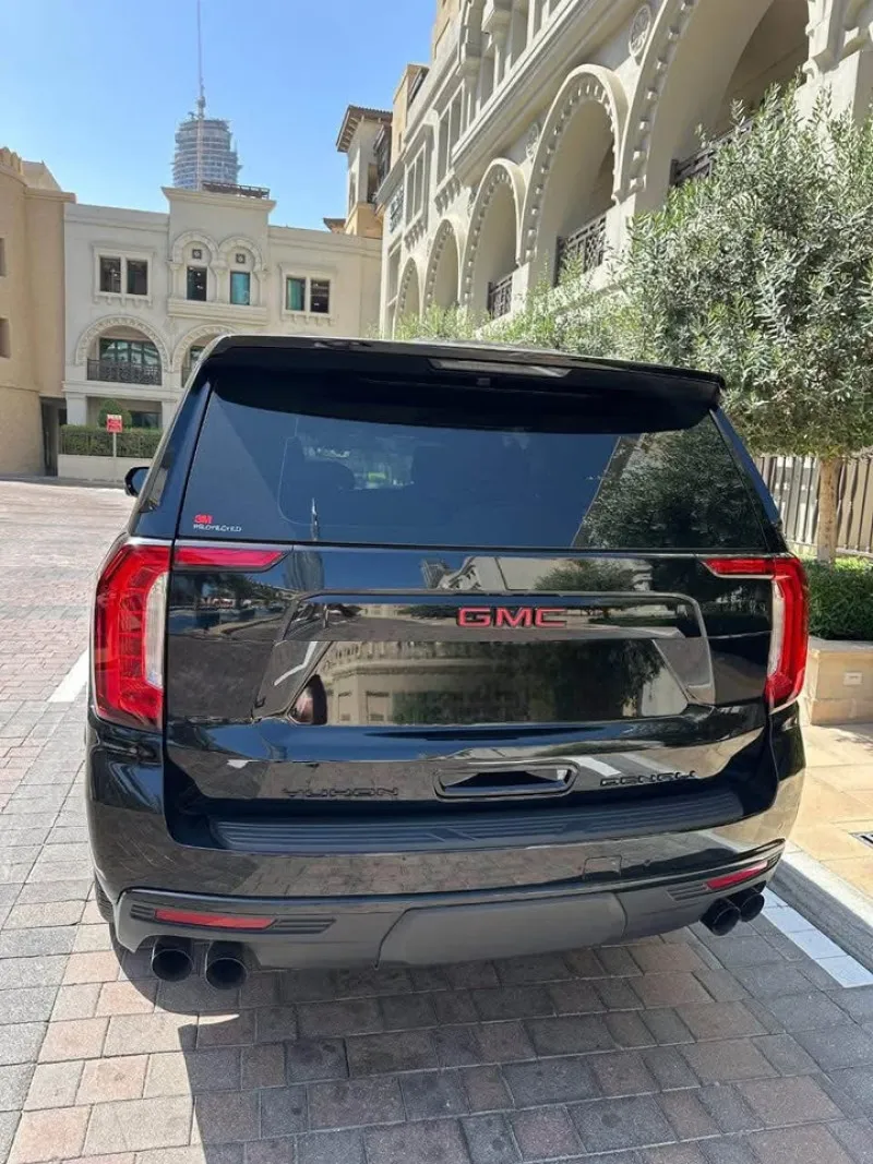 2022 GMC Yukon in Dubai