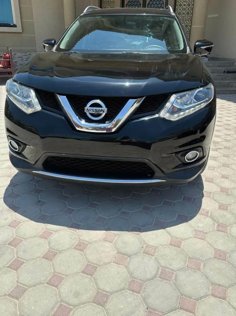 2016 Nissan Rogue in Dubai