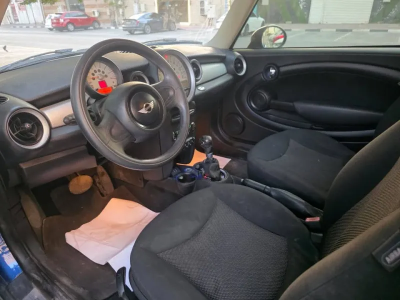 2013 Mini Cooper in Dubai