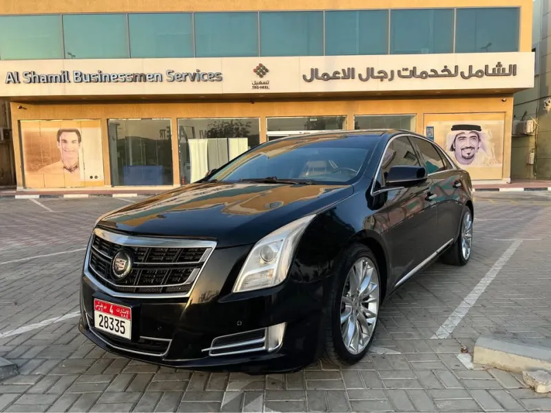 2014 كاديلاك اكس تي اس in Dubai