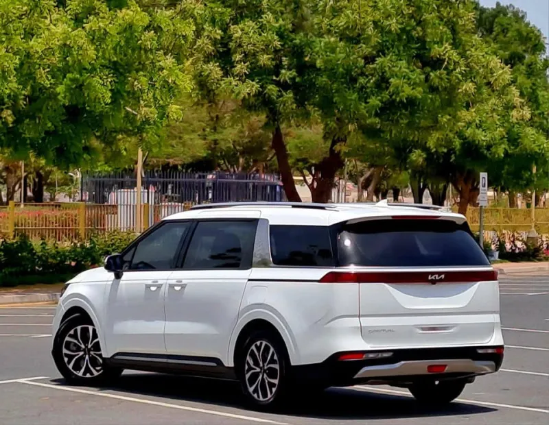 2022 Kia Carnival in Dubai