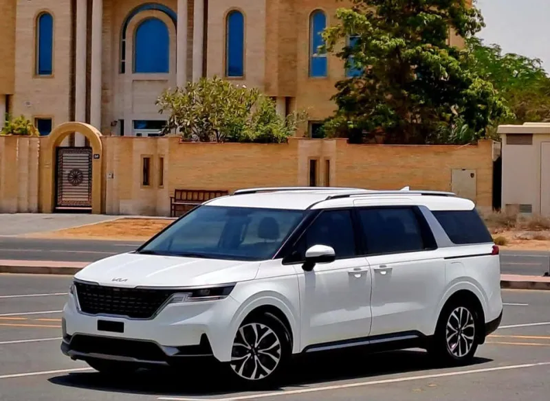 2022 Kia Carnival in Dubai