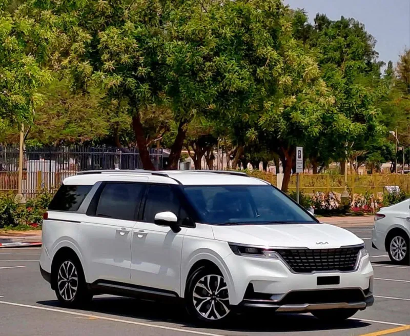 2022 Kia Carnival in Dubai