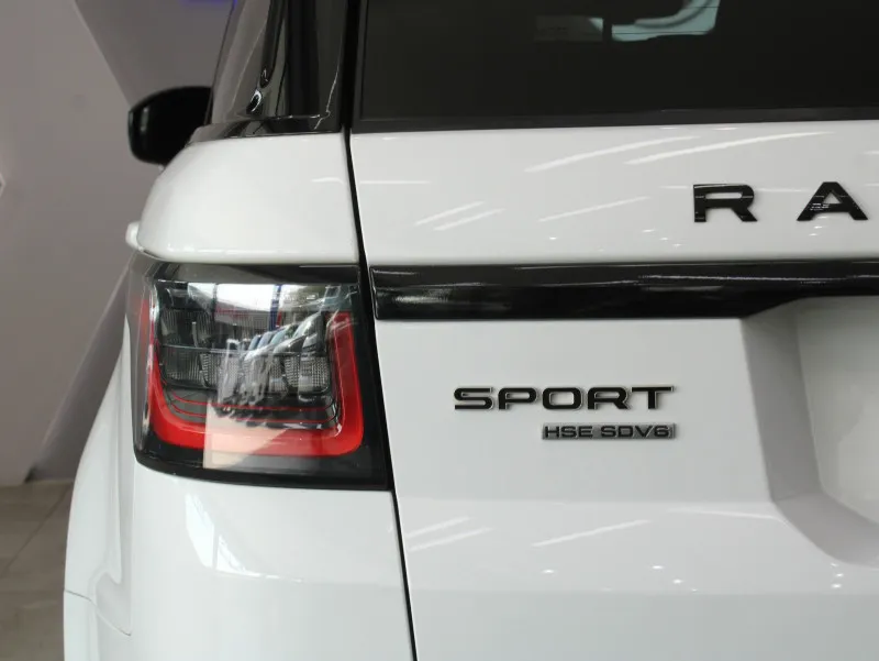2022 Land Rover Range Rover Sport in Dubai