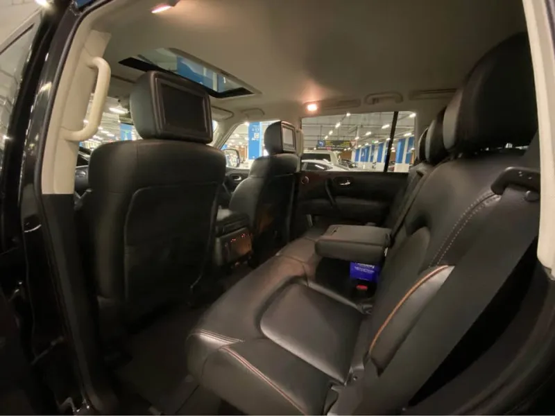 2016 Infiniti QX80 in Dubai