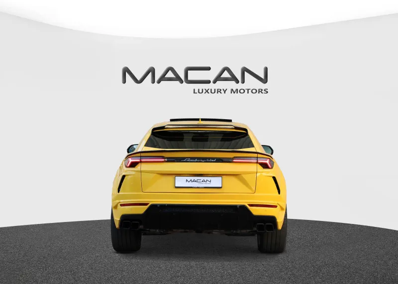 2021 Lamborghini URUS in Dubai