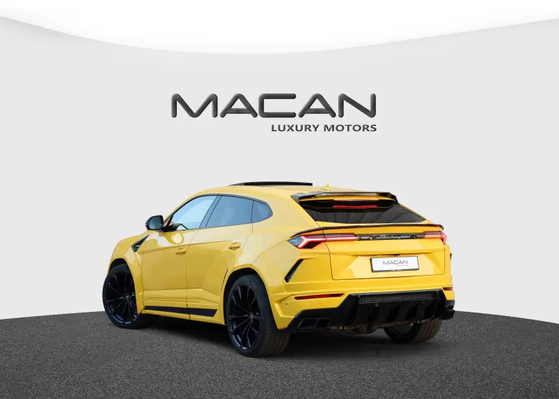 2021 Lamborghini URUS in Dubai