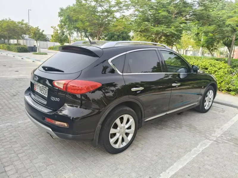 2016 Infiniti QX50 in Dubai