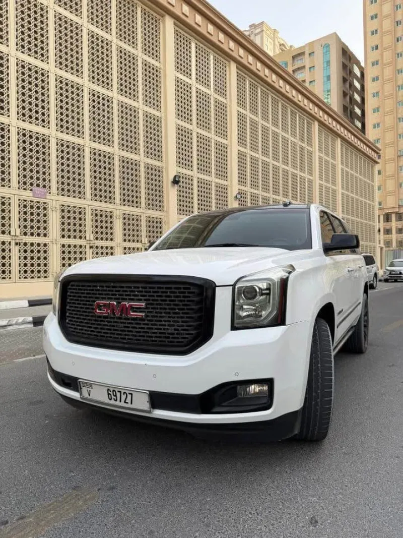 2015 GMC Yukon in Dubai
