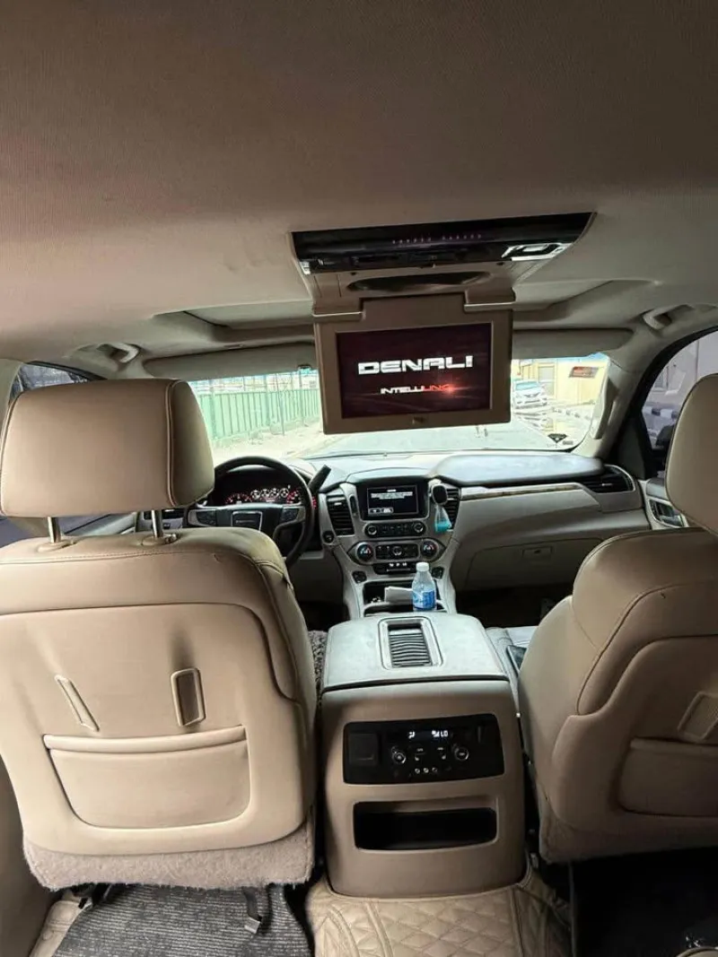 2015 GMC Yukon in Dubai