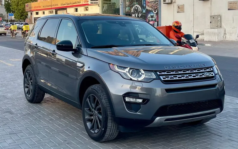 2017 لاند روفر ديسكفري in Dubai