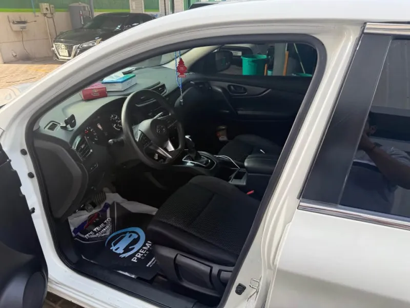 2019 Nissan Rogue in Dubai
