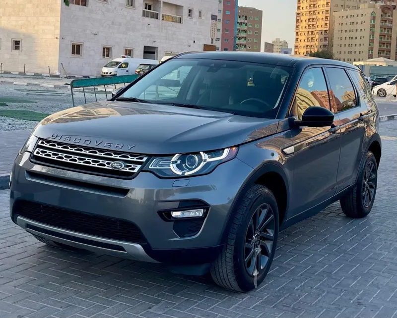 2017 لاند روفر ديسكفري in Dubai