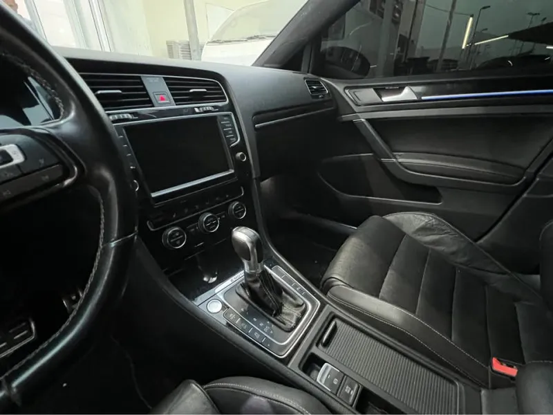 2016 Volkswagen Golf in Dubai