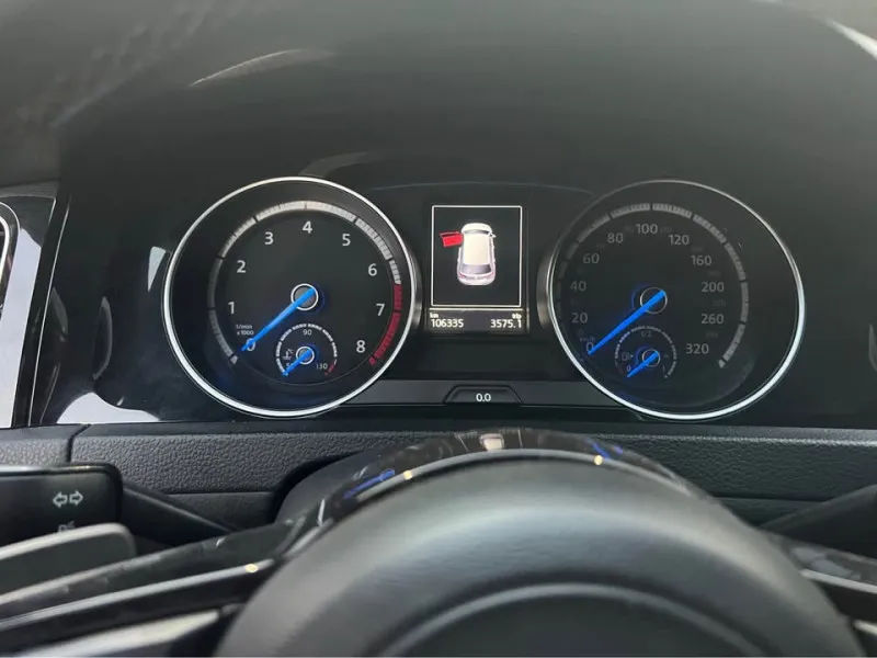 2016 Volkswagen Golf in Dubai