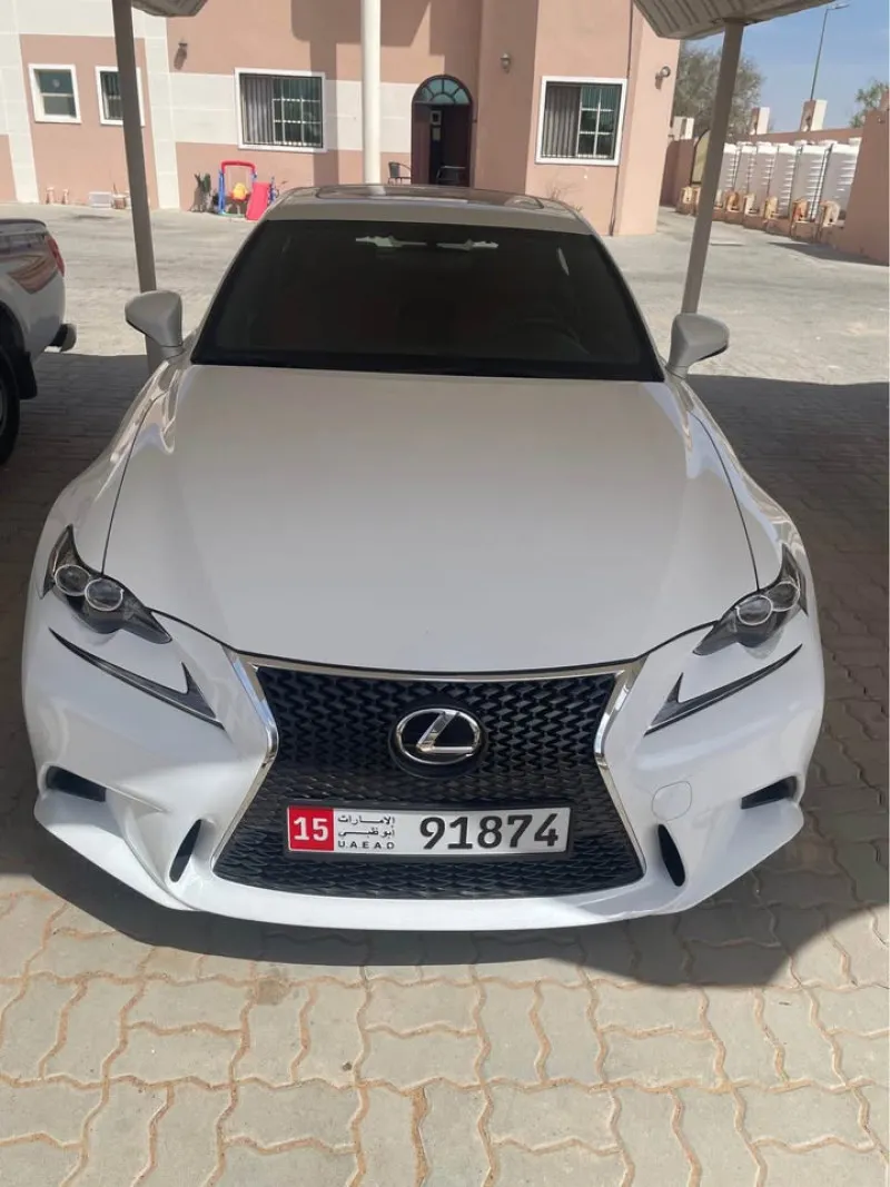 2016 Lexus IS in Dubai