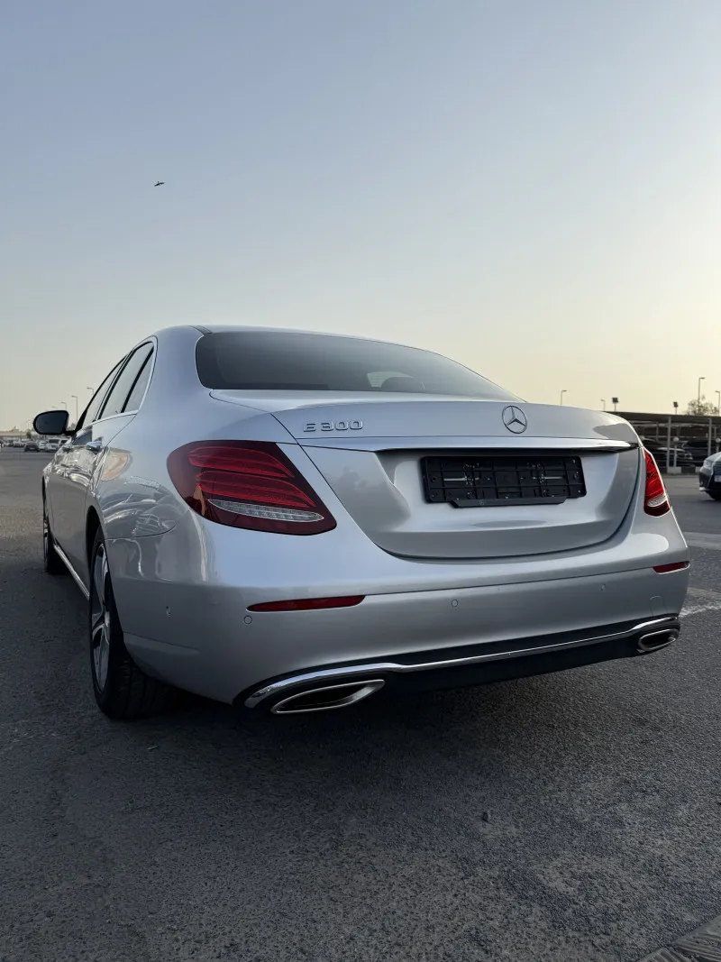 2019 مرسيدس-بنز الفئة - E in Dubai