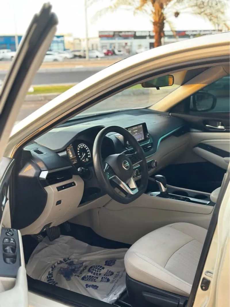 2019 Nissan Altima in Dubai