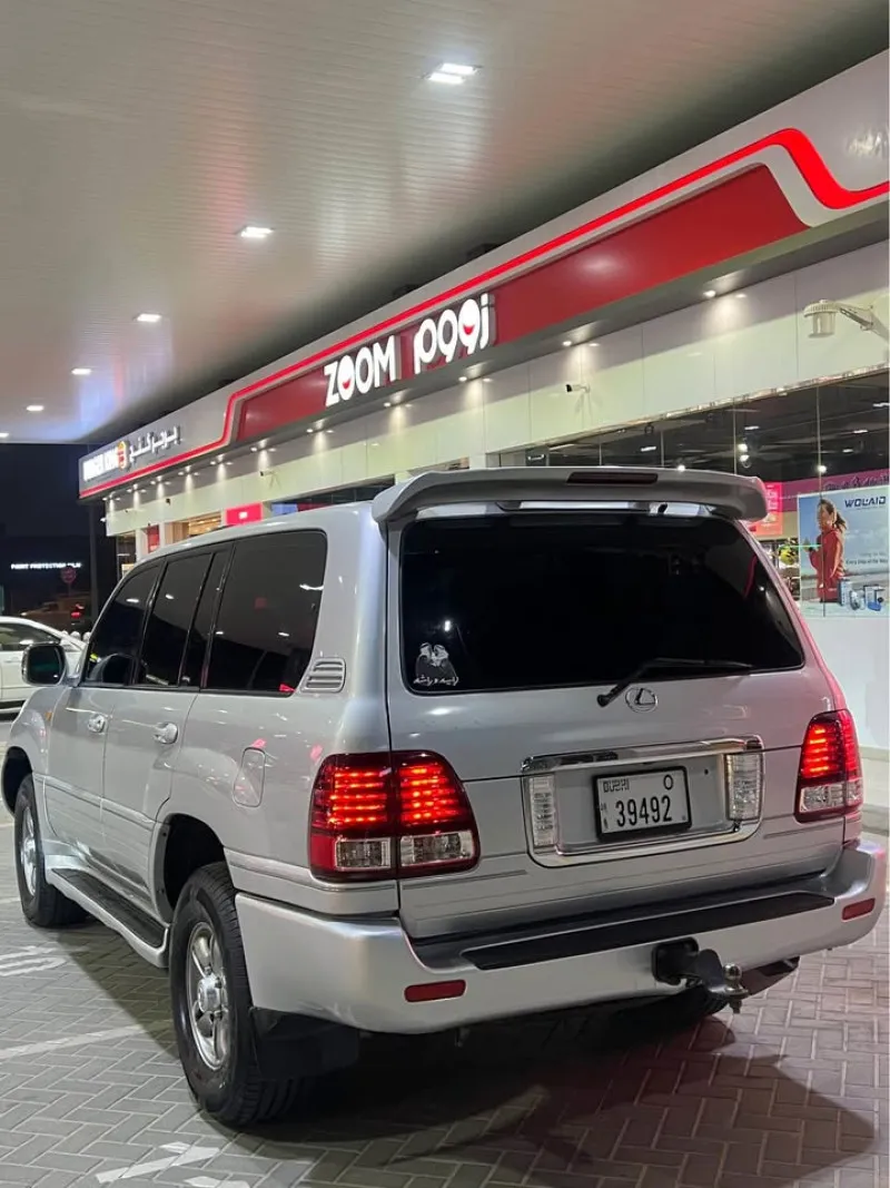 2006 لكزس أل أكس ٤٧٠ in Dubai