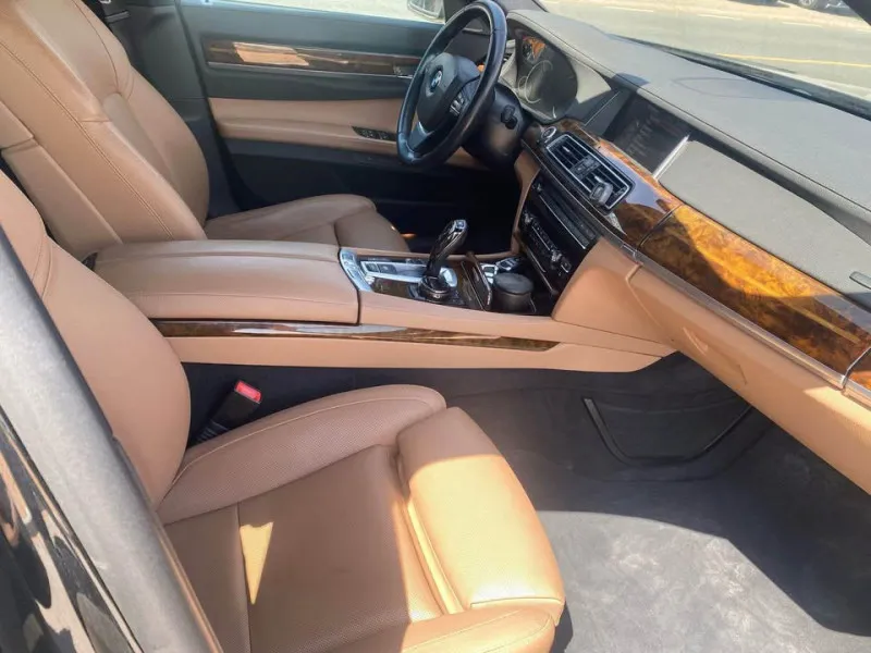 2015 BMW 7-Series in Dubai