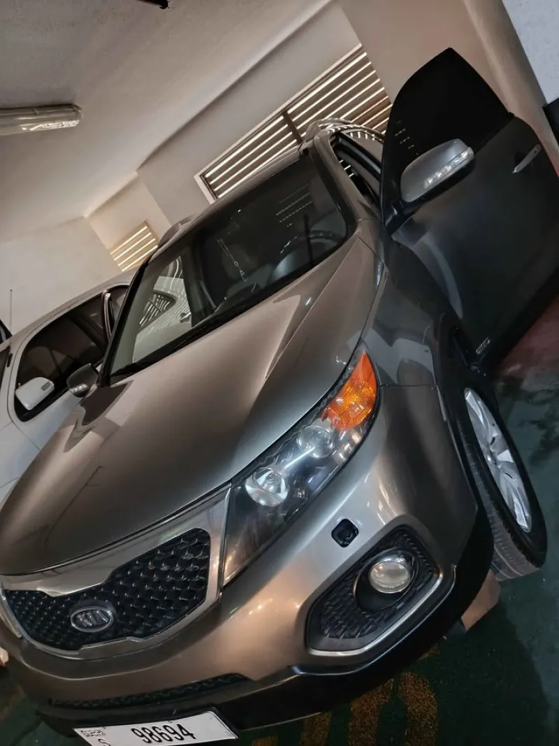2011 Kia Sorento in Dubai