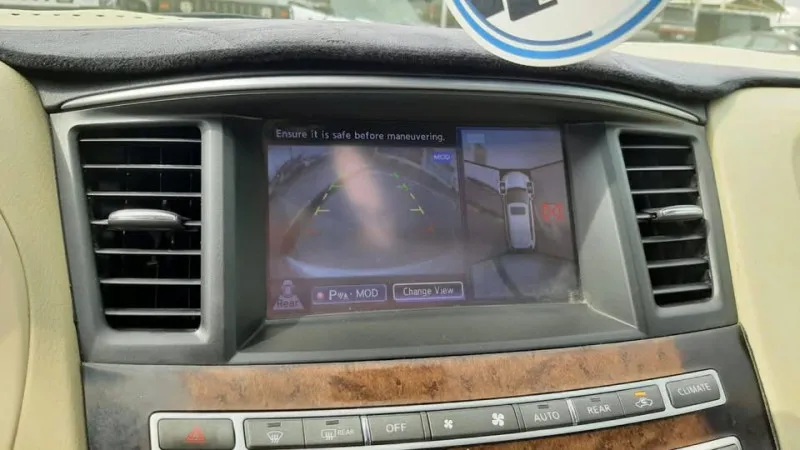 2015 Infiniti QX60 in Dubai