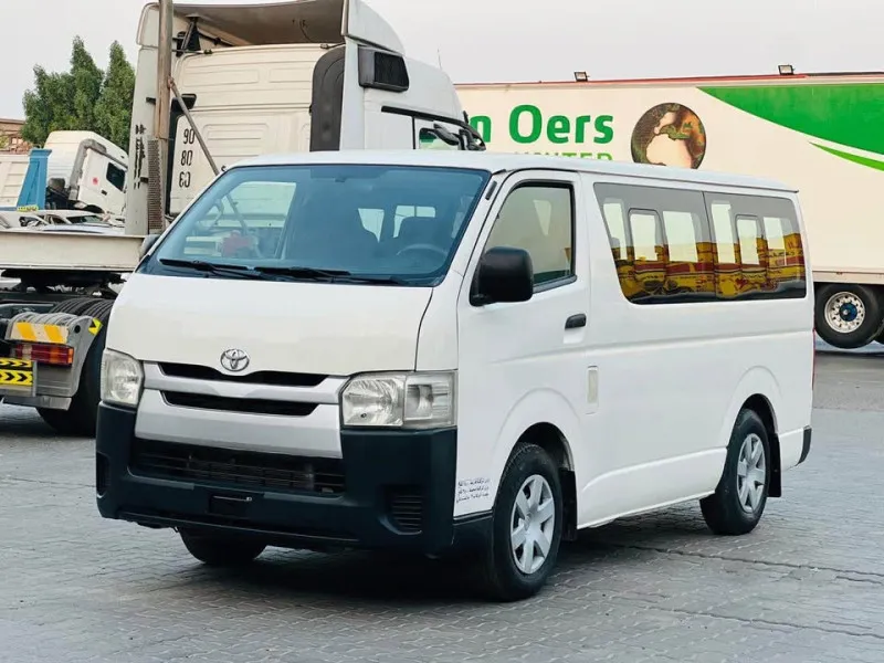 2015 Toyota Hiace in Dubai