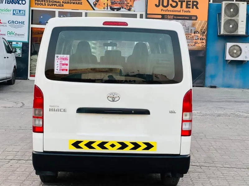 2015 Toyota Hiace in Dubai