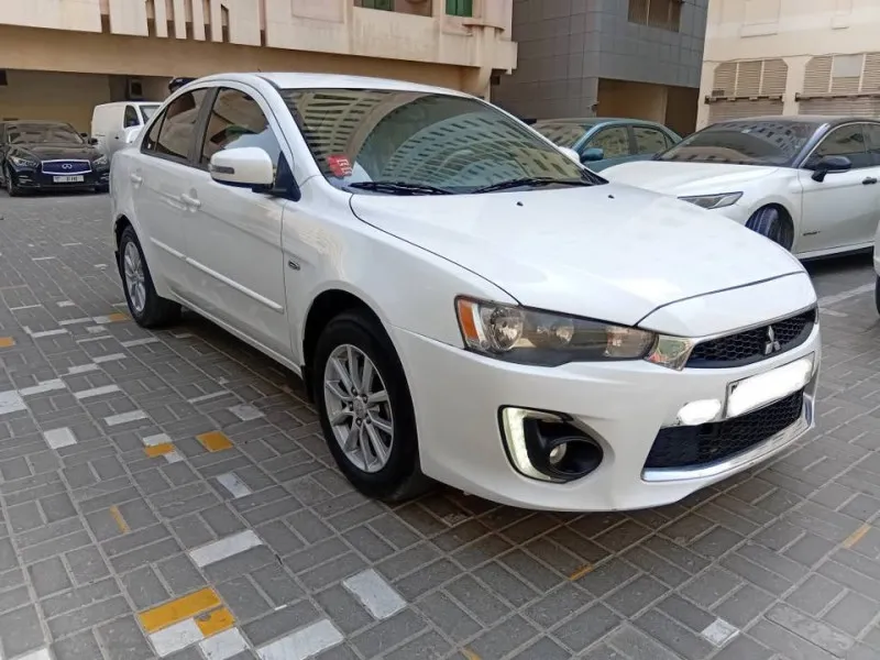 2015 ميتسوبيشي لانسر in Dubai