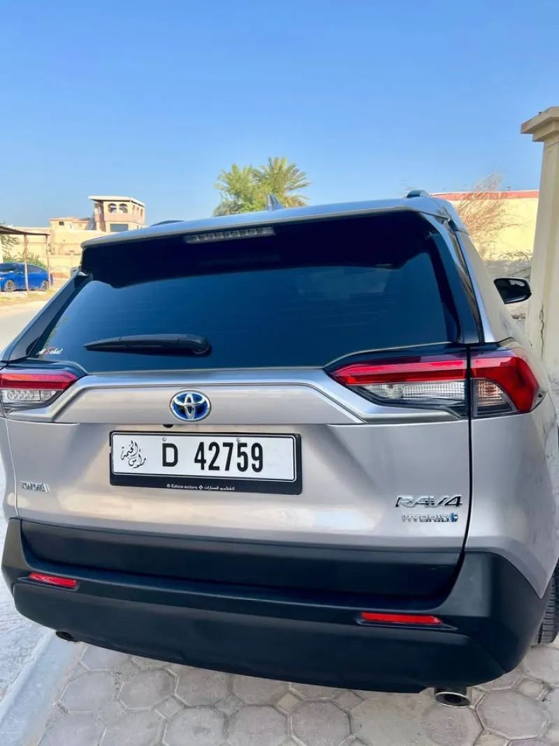 2019 تويوتا راف ٤ in Dubai