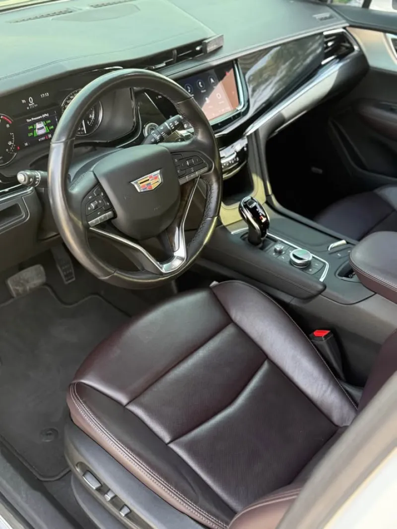2020 Cadillac XT6 in Dubai