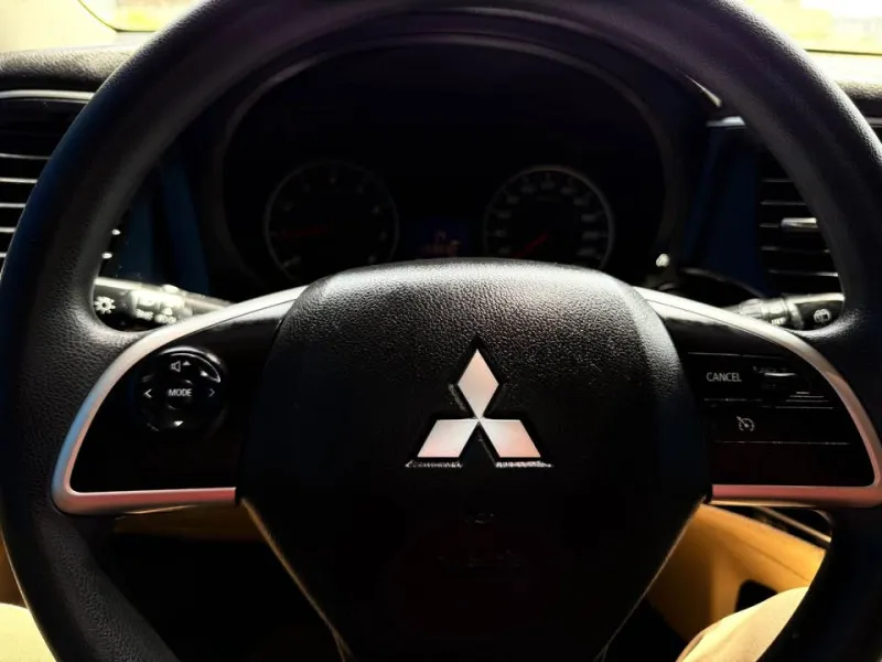 2017 Mitsubishi Outlander in Dubai
