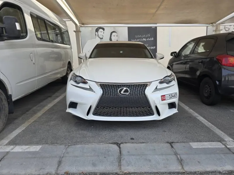 2015 لكزس أي أس ٢٥٠ in Dubai