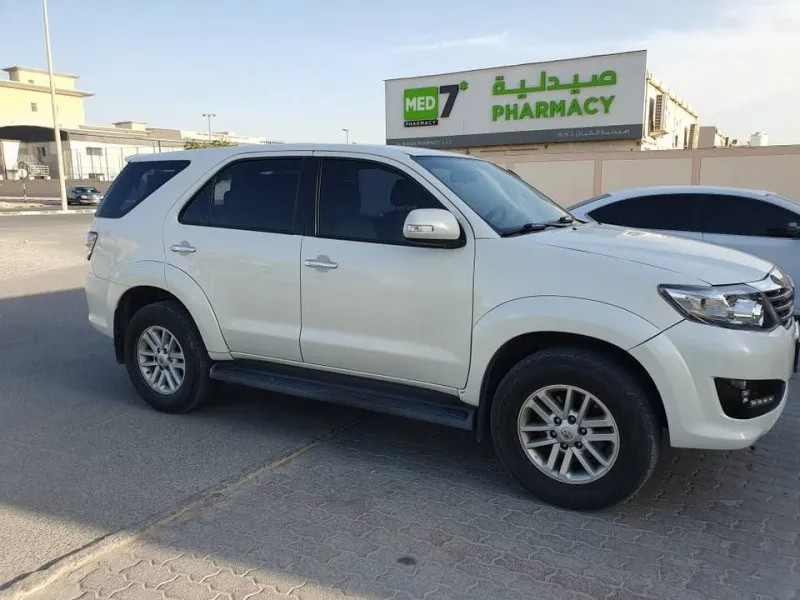 2012 تويوتا فورتشنر in Dubai