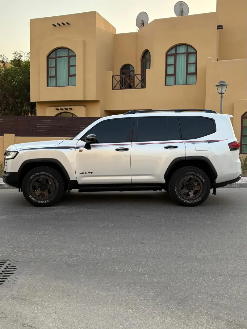 2023 تويوتا لاند كروزر in Dubai
