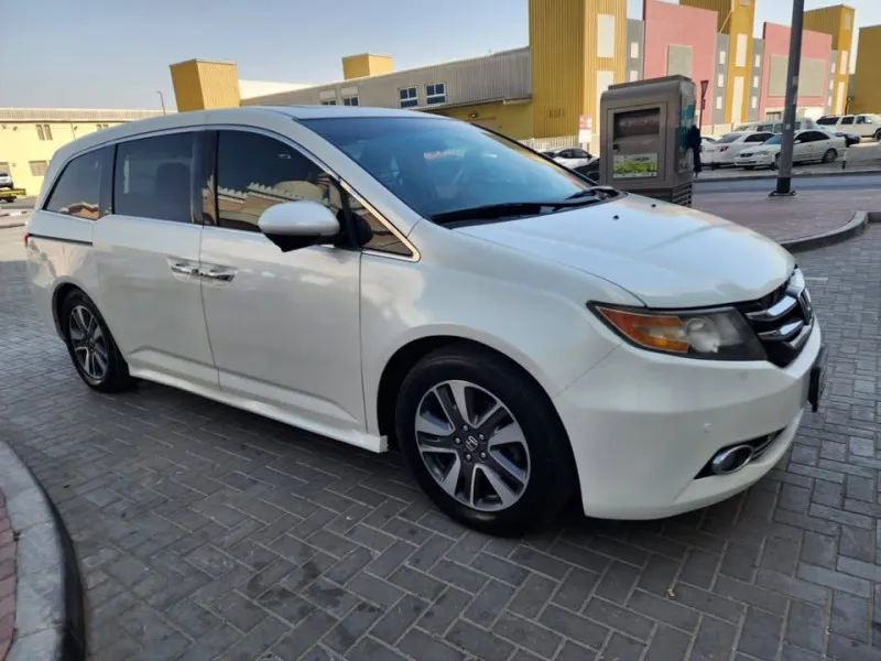 2014 Honda Odyssey in Dubai