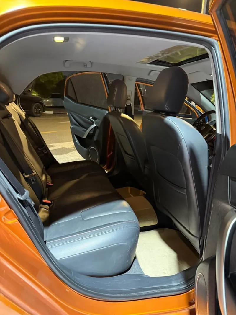 2016 MG 5 in Dubai