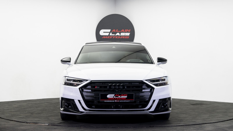 2020 Audi S8 in dubai
