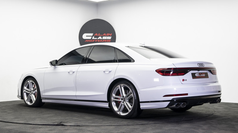 2020 Audi S8 in dubai