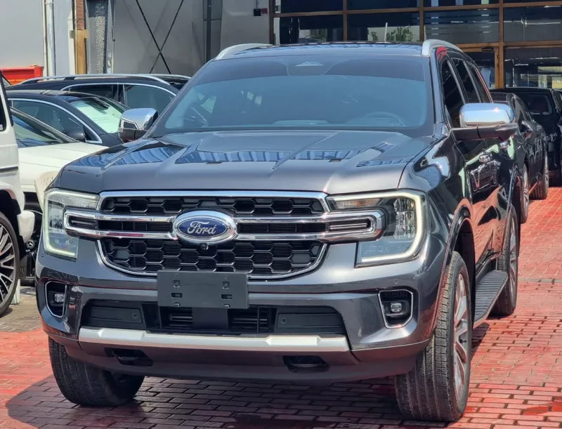 2024 Ford Everest in Dubai