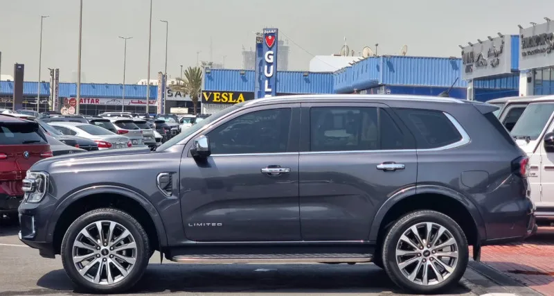 2024 Ford Everest in Dubai
