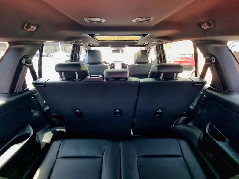 2024 Ford Everest in Dubai