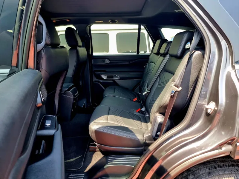 2024 Ford Everest in Dubai