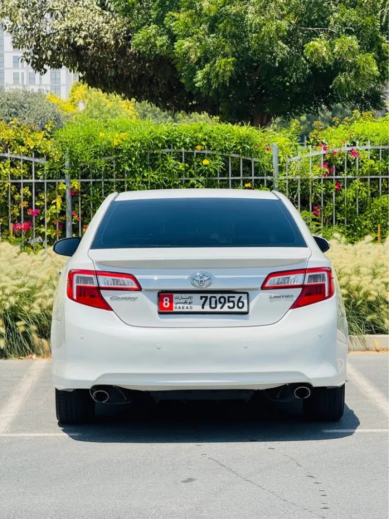2015 Toyota Camry in Dubai