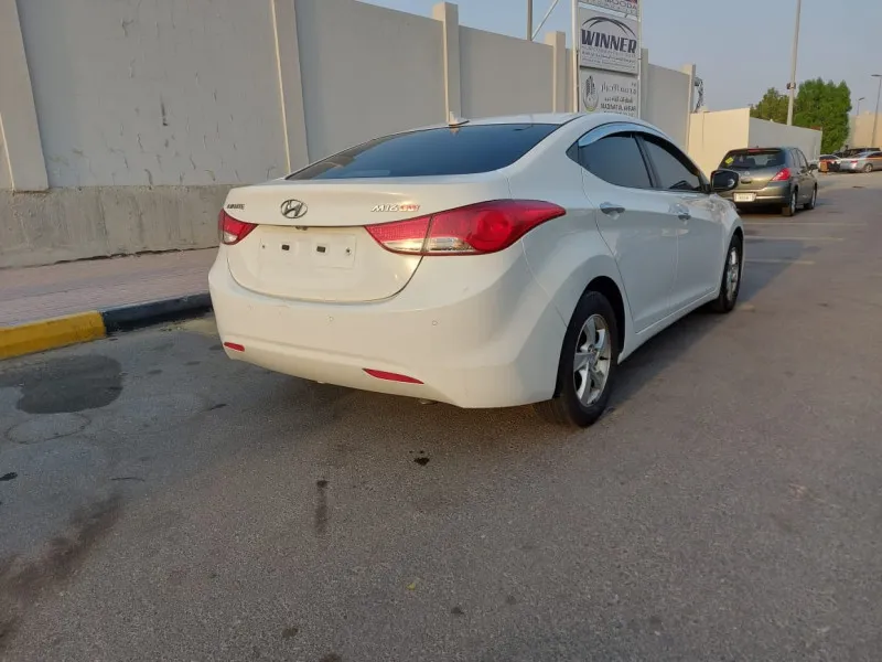 2012 هيونداي افانتي in Dubai
