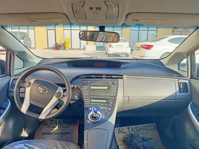 2010 Toyota Prius in Dubai