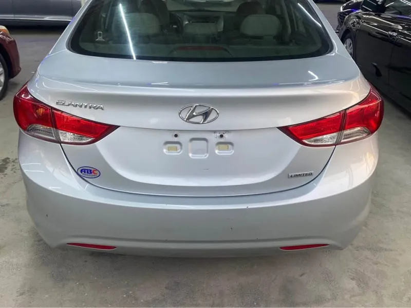 2013 Hyundai Elentra in Dubai